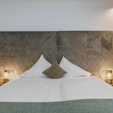 Hotel Der Gollinger 4*