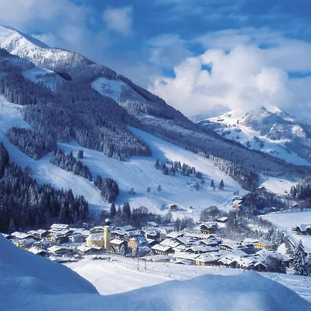Der Gollinger Hotel 4*