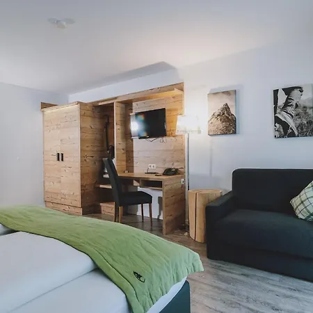 Hotel Der Gollinger 4*